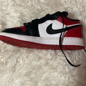 bred toe low kids jordan’s